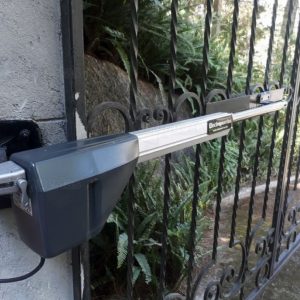 Puertas con motor Zona Segura